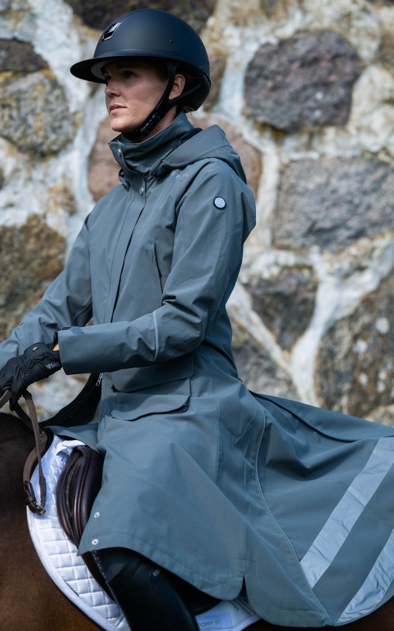 Nova Raincoat - SageStierna UK