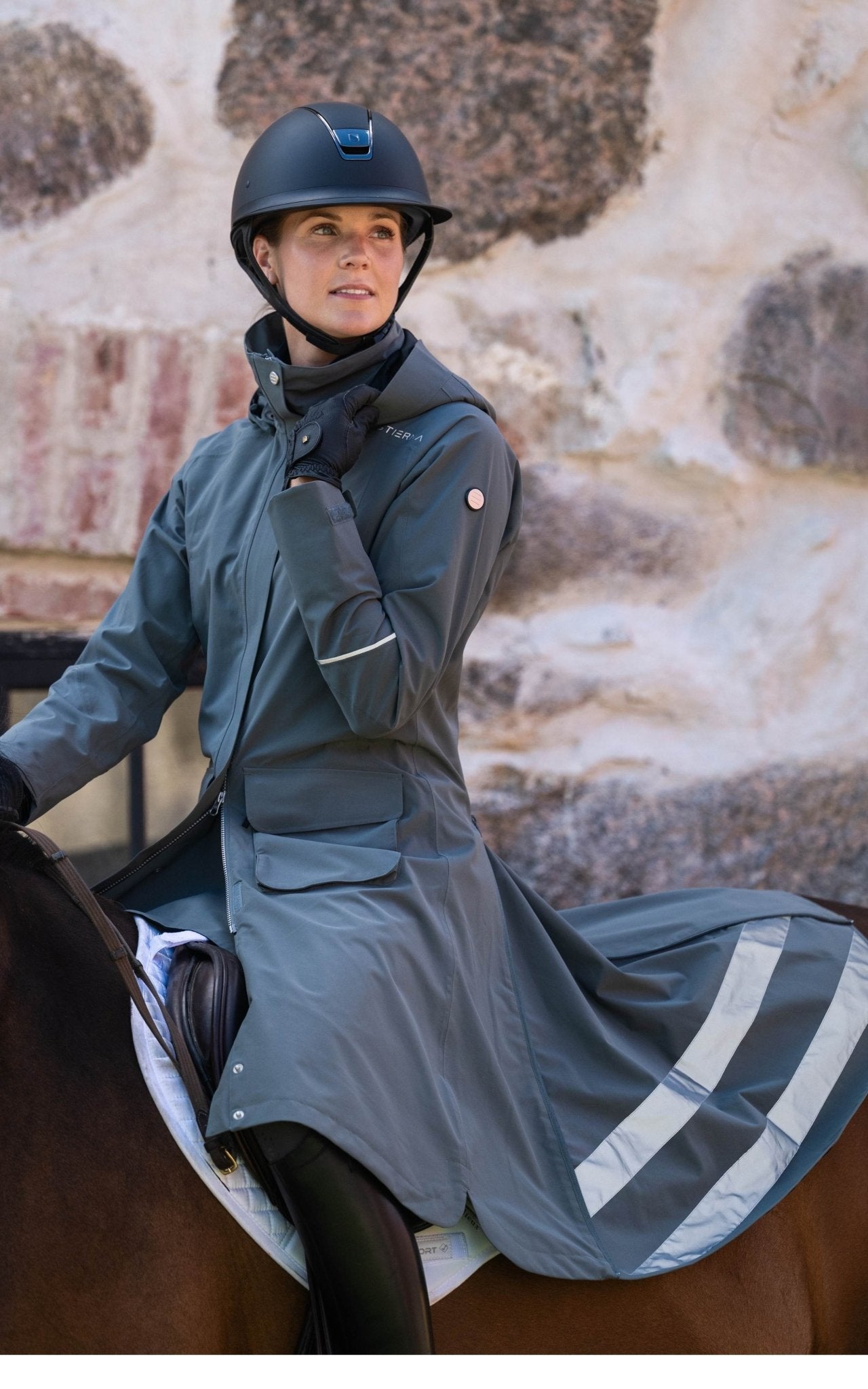 Nova Raincoat - SageStierna UK