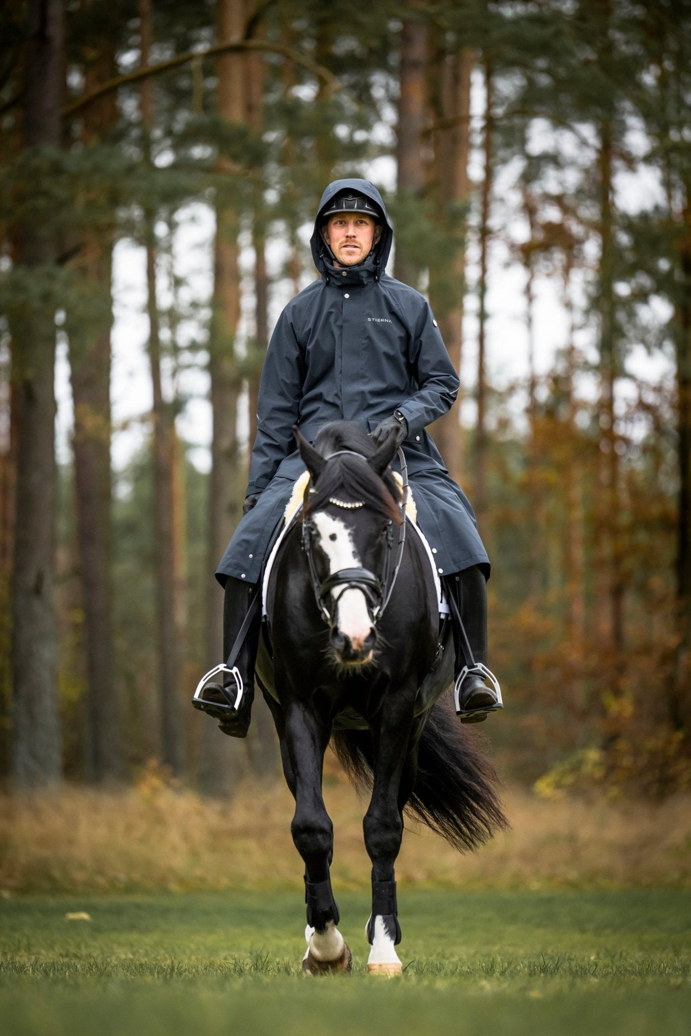 Sky Raincoat - Midnight NavyStierna UK