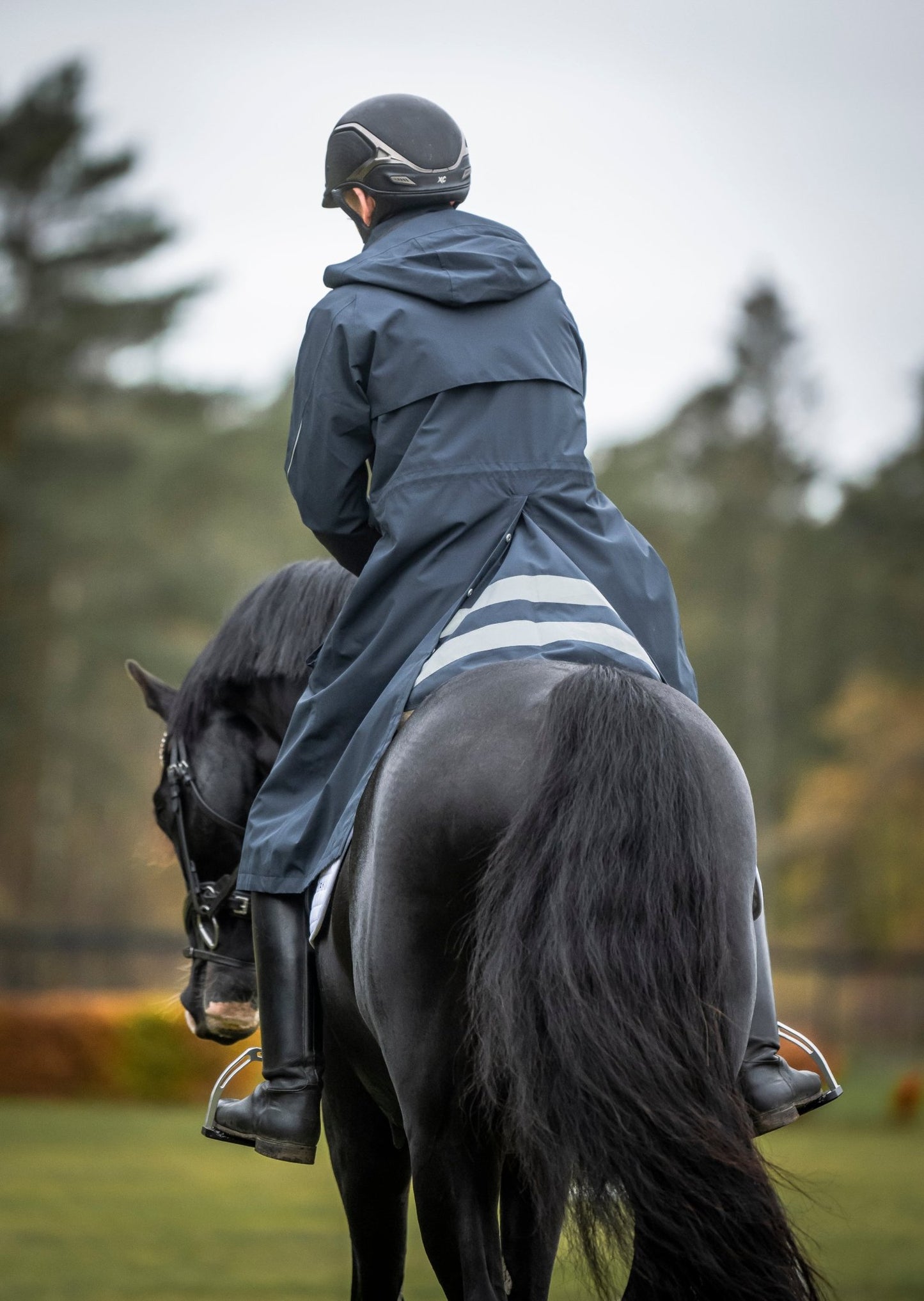Sky Raincoat - Midnight NavyStierna UK
