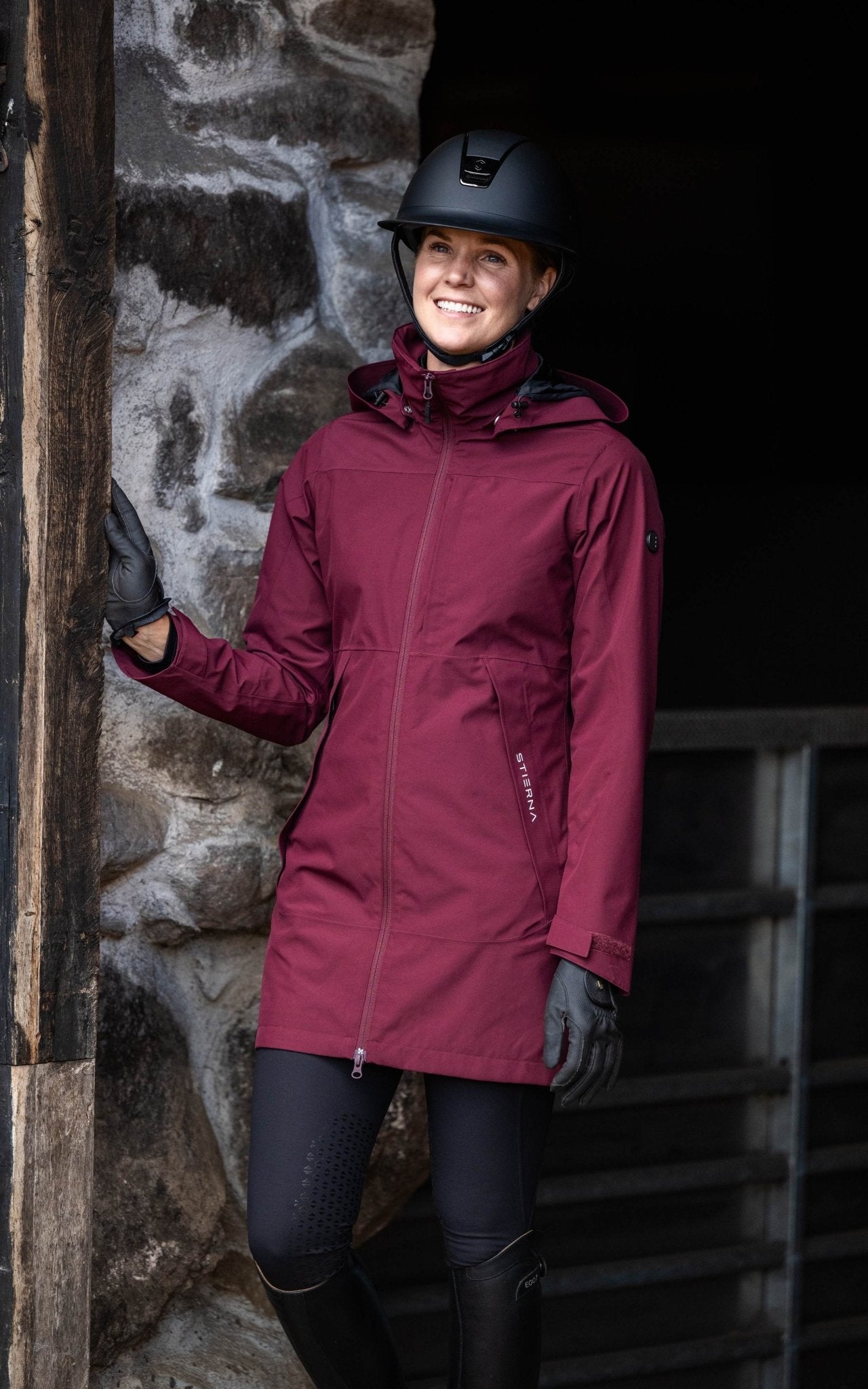 Storm Raincoat - MerlotStierna UK