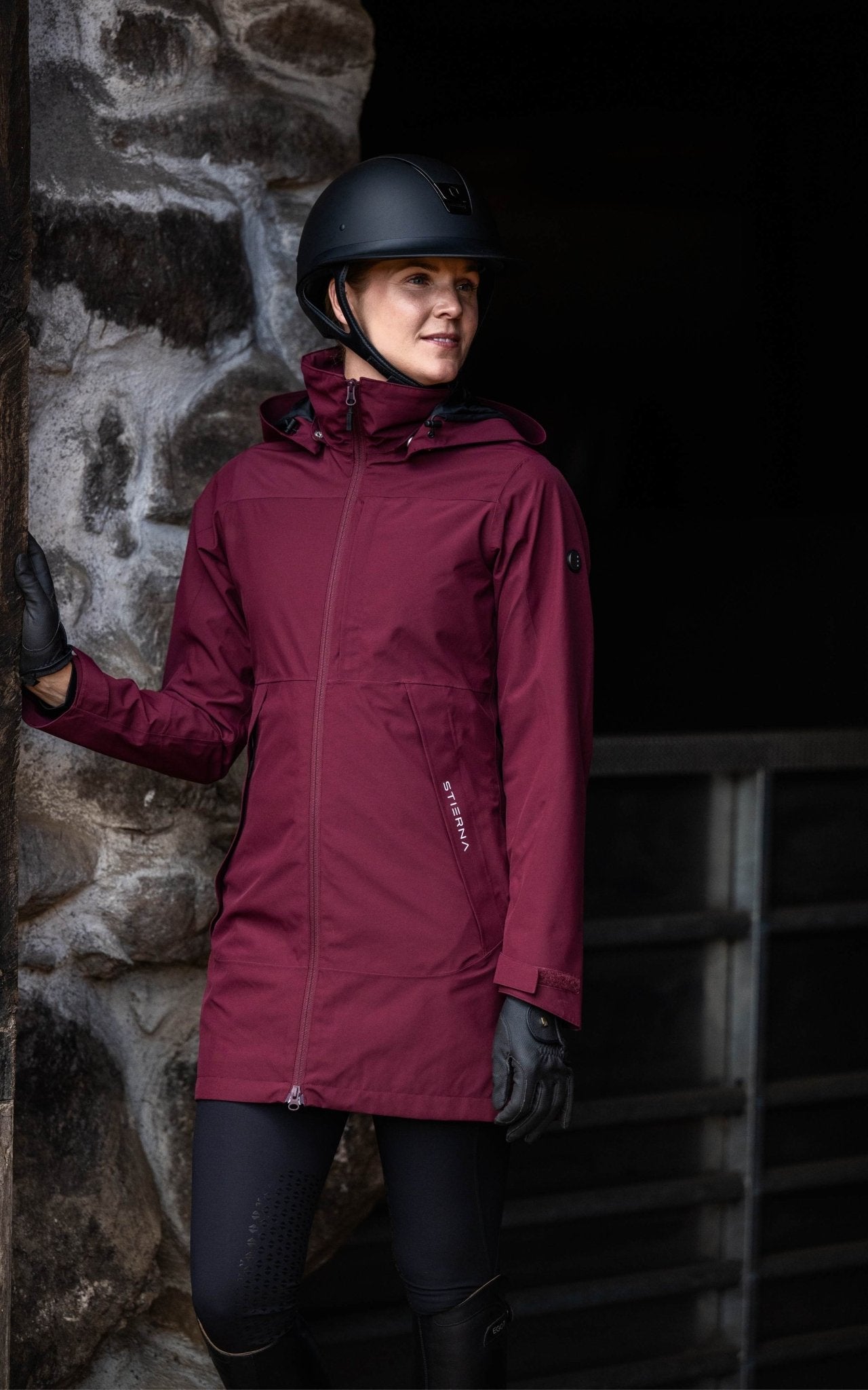 Storm Raincoat - MerlotStierna UK