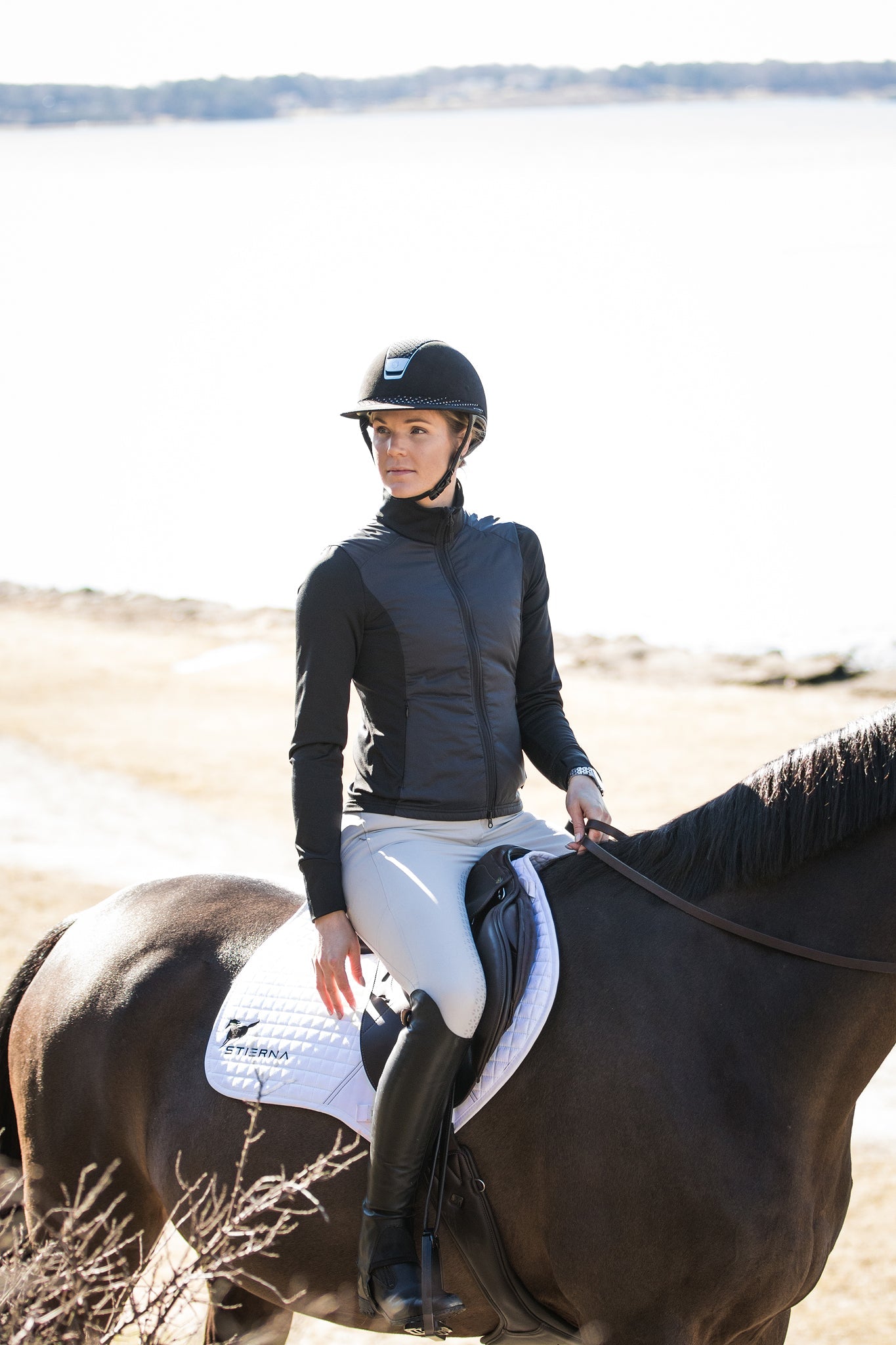 Nova Hybrid Jacket - BlackStierna UK