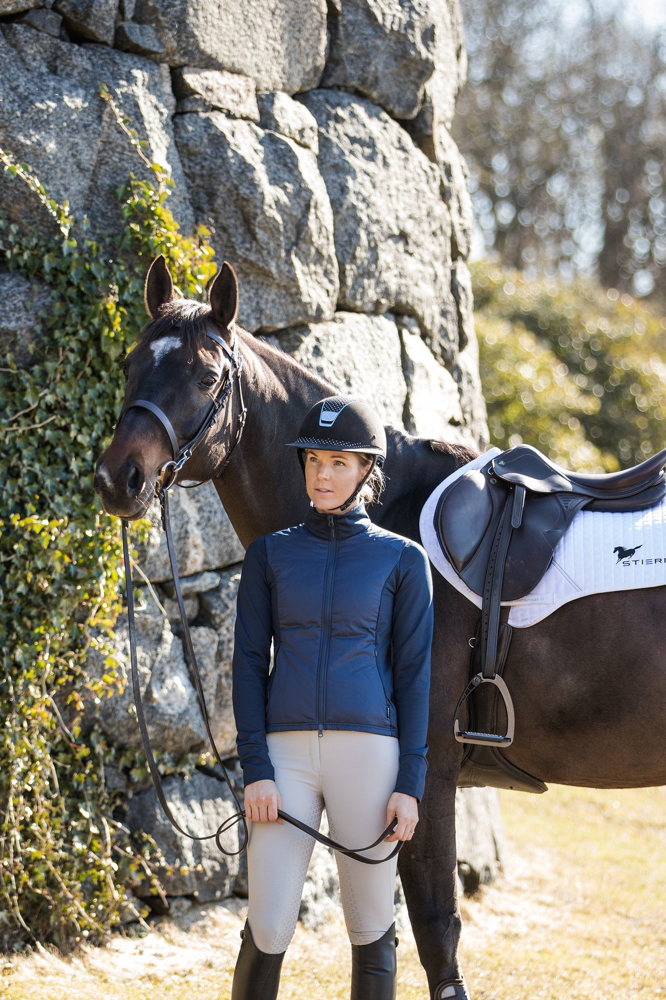 Nova Hybrid Jacket - BlackStierna UK