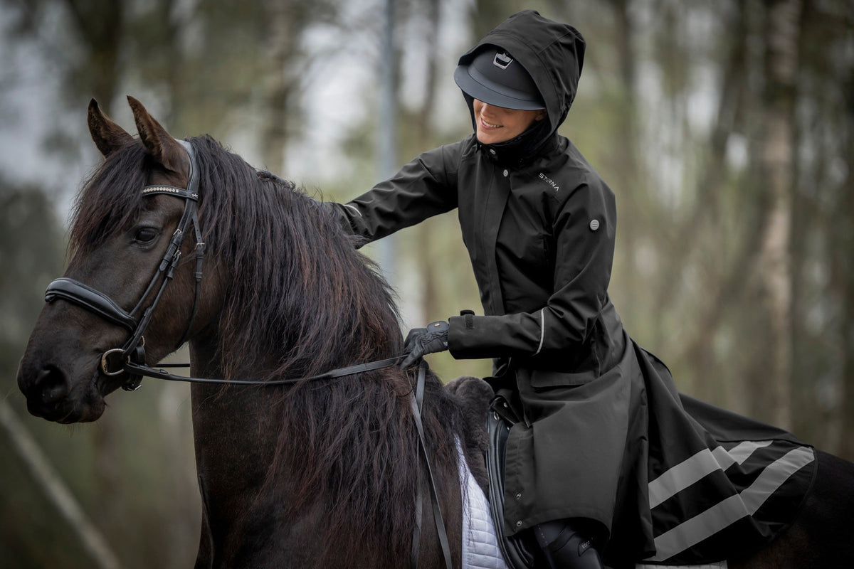 Nova Rain Coat - BlackStierna UK