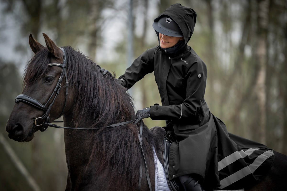 Nova Rain Coat - BlackStierna UK